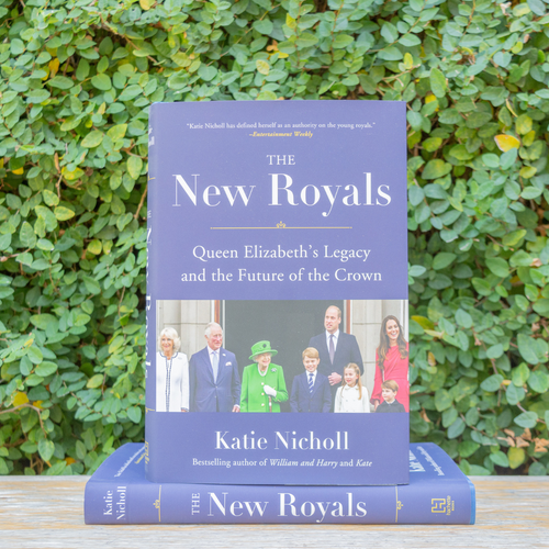 The New Royals: Queen Elizabeth's Legacy and the Future of the Crown 